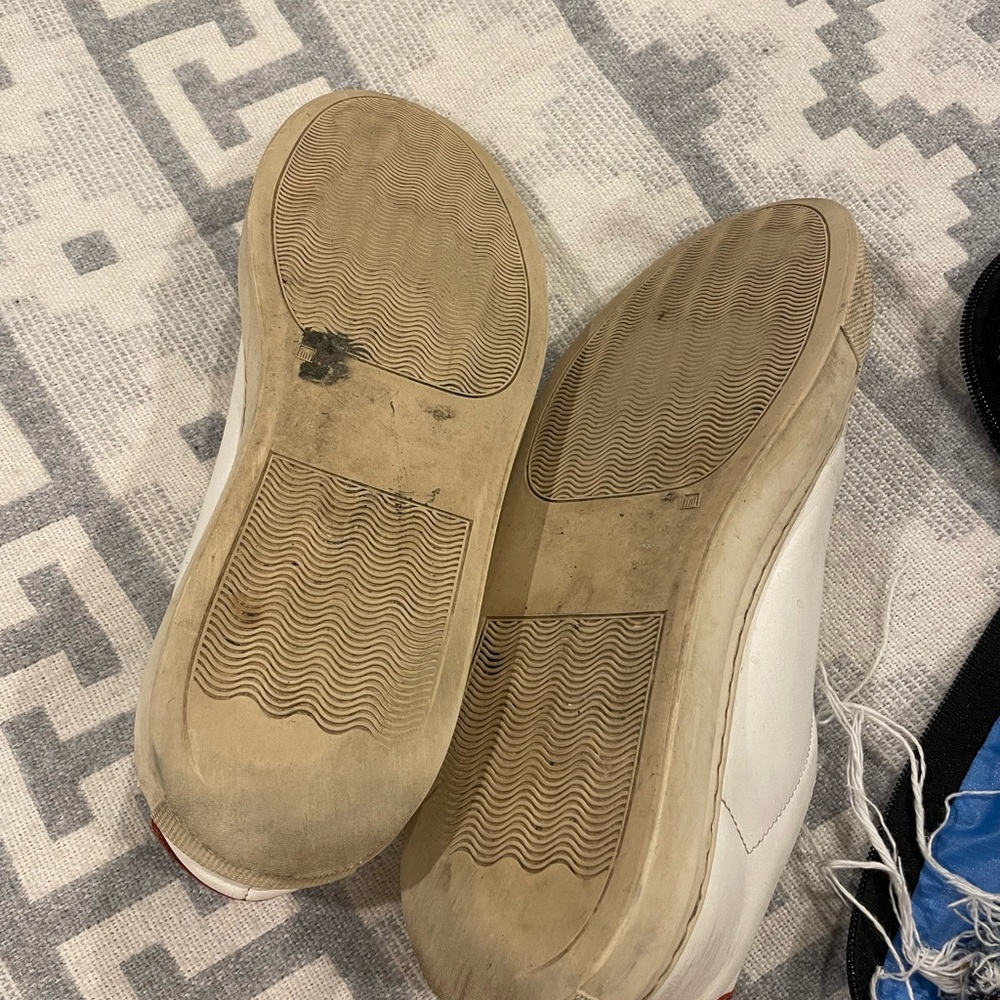 Woman by Common projects - Picture 3 of 7